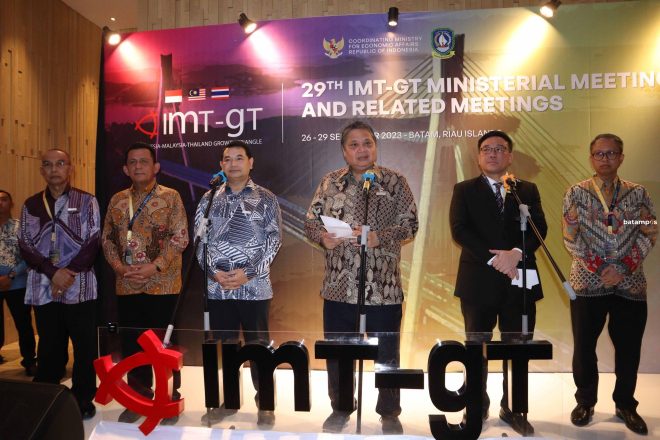Menko Airlangga Bahas Ekonomi Hijau, Biru dan Digitaliasasi di IMT GT