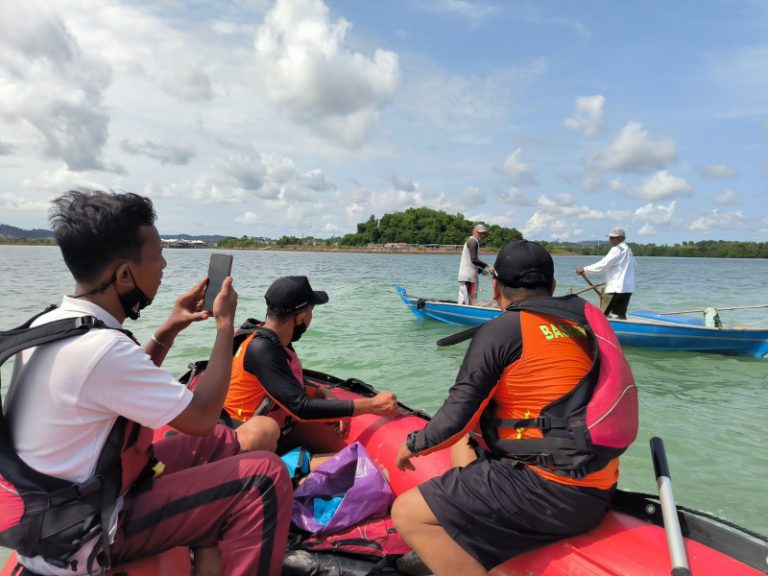 Basarnas Perluas Area Pencarian Korban Hanyut Hingga ke Laut