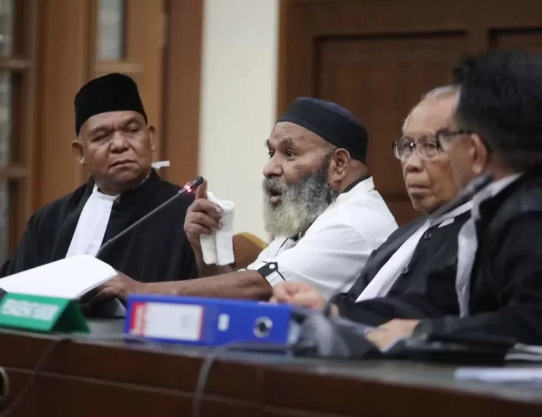 Lukas: KPK Sedang Mengkriminalisasi Saya