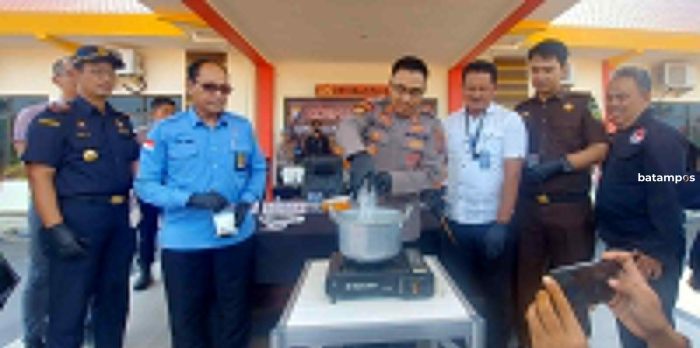 Dijanjikan Imbalan Uang Puluhan Juta untuk Bawa 1.076 Gram Sabu ke Sumbawa, Dua Kurir Narkoba Ditangkap di Kijang