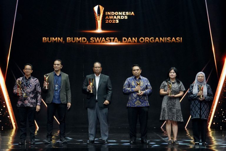 Bangun Ekonomi Desa di 10 Provinsi, BSI Raih Apresiasi Indonesia Awards 2023
