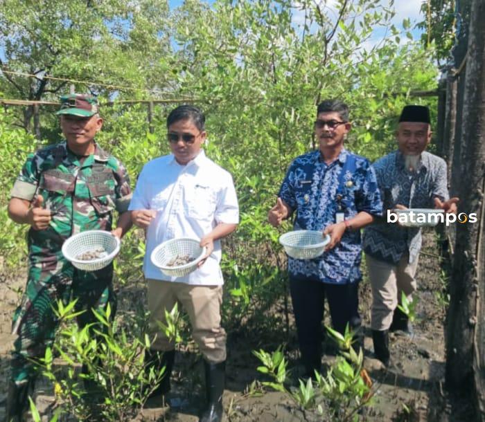 Pokdakan Maju Bersama Desa Sawang Laut Binaan PT Timah Tbk Panen Perdana Siput Isap