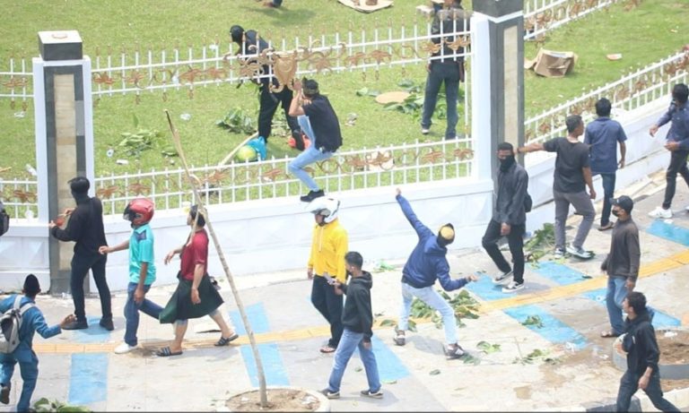 43 Pendemo Ditangkap Polisi, Ada 5 yang Positif Narkoba