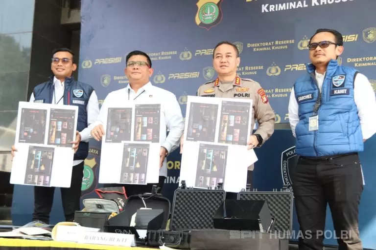 Tersangka Pelaku Produsen Film Dewasa di Jakarta Selatan Memiliki Beberapa Website Asusila