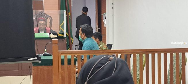 Pegimpor Puluhan Kolo Sepatu Bekas Hanya Dituntut 10 Bulan Penjara