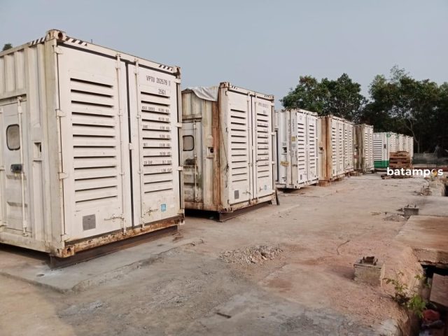 10 Mesin PLTD Tiba di Karimun