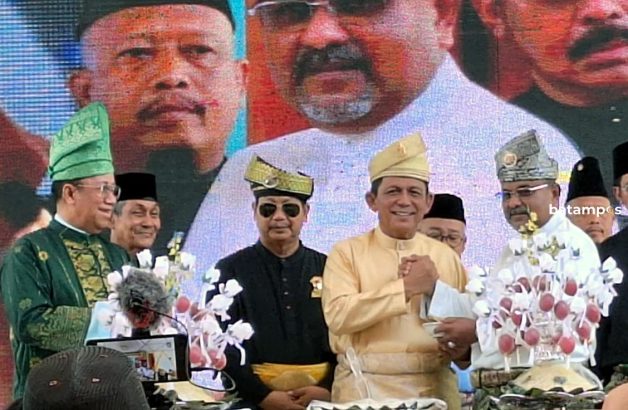 Dihadiri Gubkepri, HUT Karimun Meriah