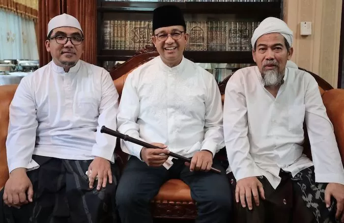 Kunjungi Putra Mbah Maimun di Rembang, Anies Minta Doa dan Nasehat untuk Pilpres 2024