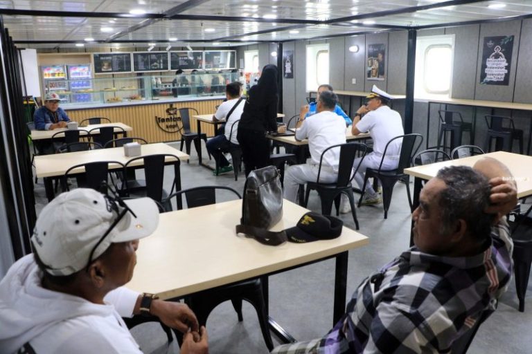 Wajah Baru KM Kelud, Ada Toko UMKM dan Kafe Outdoor