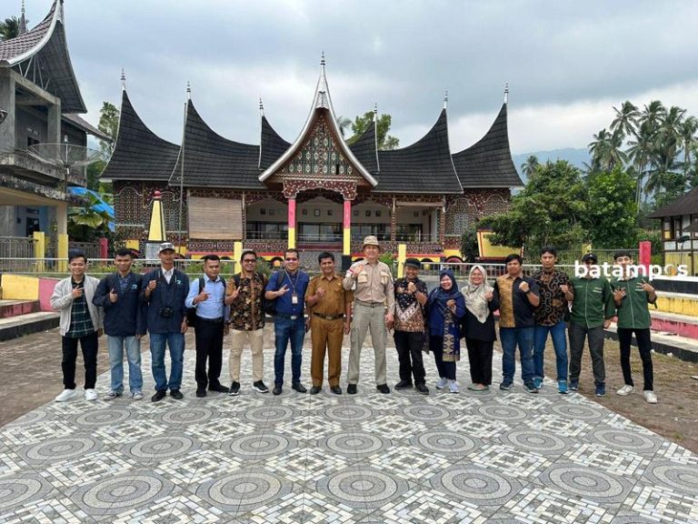 Polibatam dan Politeknik Negeri Padang Mengabdi