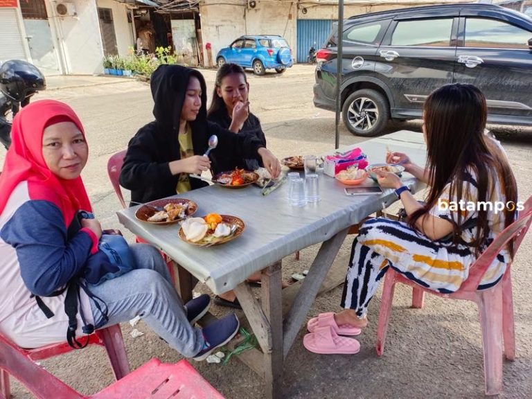 Ary, Pemilik Lontong Medan