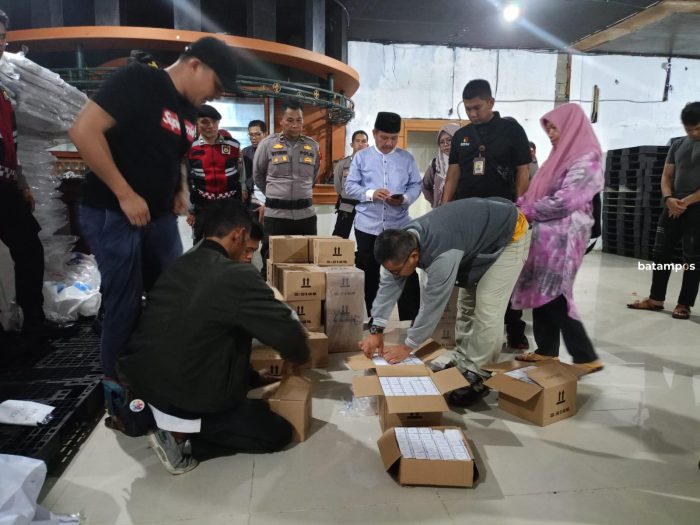 23 Unit Kotak Suara Rusak dan 6 Botol Tinta Bocor