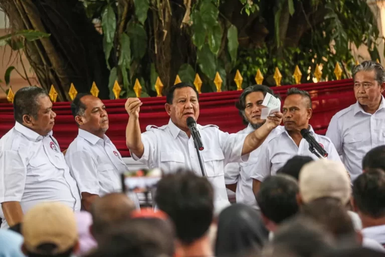 TPN Bahas Godok Ganjar, Prabowo Tunggu Putusan MK soal Gibran, Anies ke Malaysia