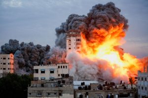 Serangan Balasan Israel Tewaskan Ratusan Warga Gaza, Rumah Sakit Indonesia di Gaza juga Dibombardir