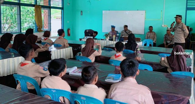 Marak  Kekerasan Tingkat Pelajar, Polsek Kundur Gencar Sosialisasi ke Sekolah