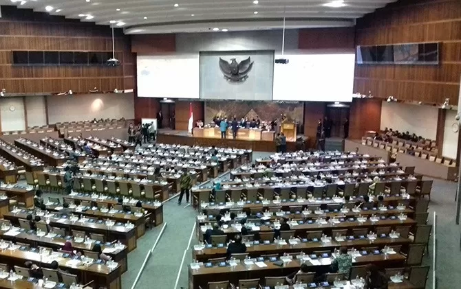 DPR Sahkan RUU ASN jadi Undang-Undang