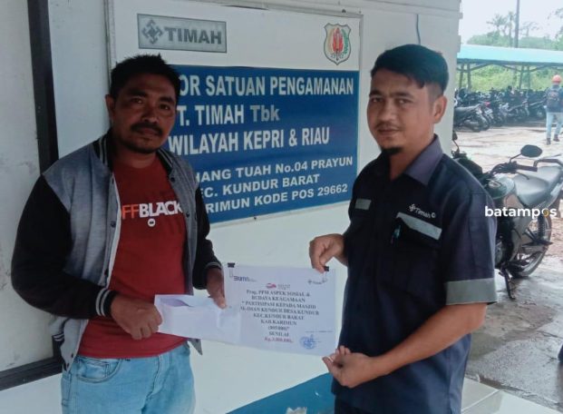 Masjid Al Iman Desa Kundur Terima Bantuan Dari PT Timah Tbk