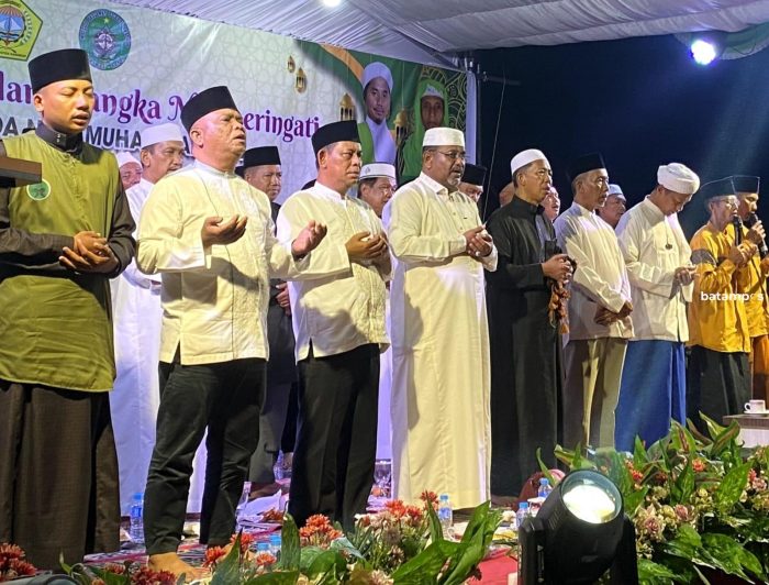 Bersama Bupati Karimun, Rasno Hadiri Peringatan Maulid Nabi di Kampung Harapan