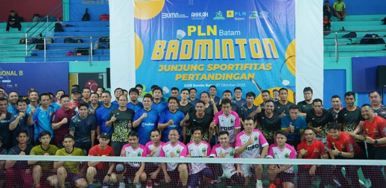 PLN Batam Gelar Turnamen Badminton untuk Pererat Silaturahmi Antar Instansi
