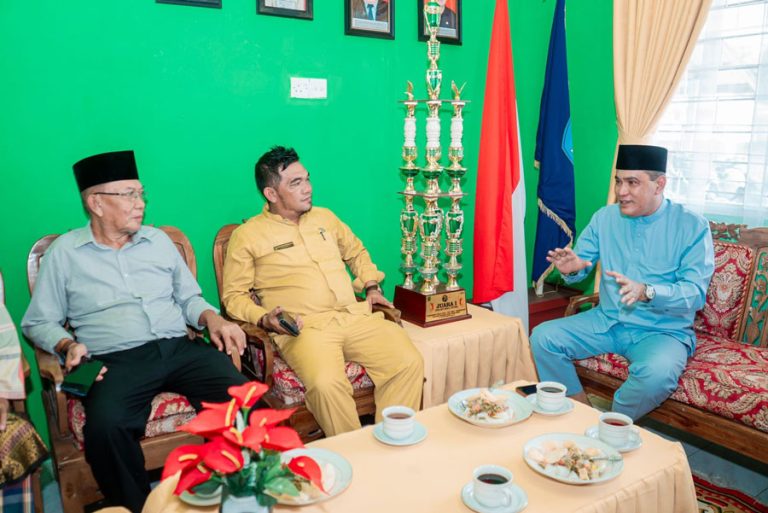 Segera Angkat Guru Honorer Sekolah Jadi Guru Honorer Daerah