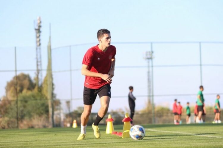 Proses Naturalisasi Justin Hubner Tunggu Keputusan Presiden