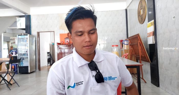 Diberhentikan, Seorang Guru Honor di Bintan Curhat Gaji Dipotong Tiap Bulan