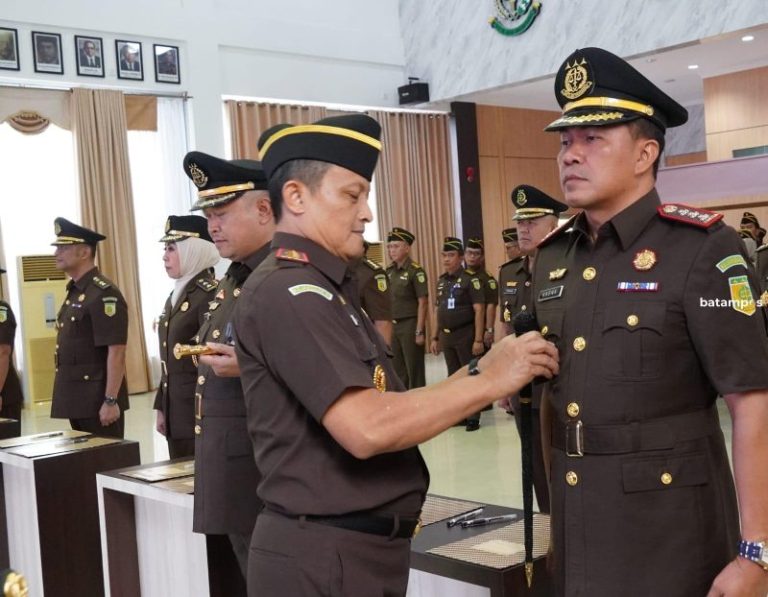 I Ketut Kasna Dedi Resmi Pimpin Kejari Batam
