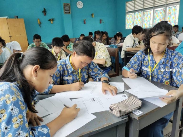 93 Tim Pelajar SMP/MTs di Batam IKut Kompetisi Matematika