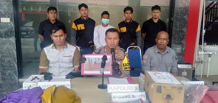 Mencuri di Masjid, Ibrozalil Divonis Bersalah