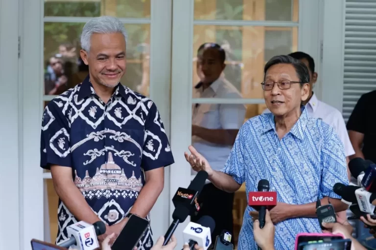 Bertemu Eks Wapres Boediono, Ganjar Ngaku Tak Bahas Pemilu 2024