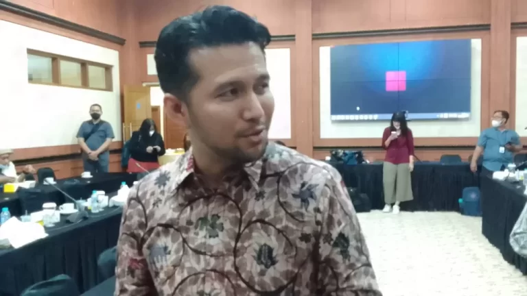 Wagub Jatim Emil Dardak dan Istrinya Arumi Bachsin Ditunjuk sebagai Juru Bicara Gibran