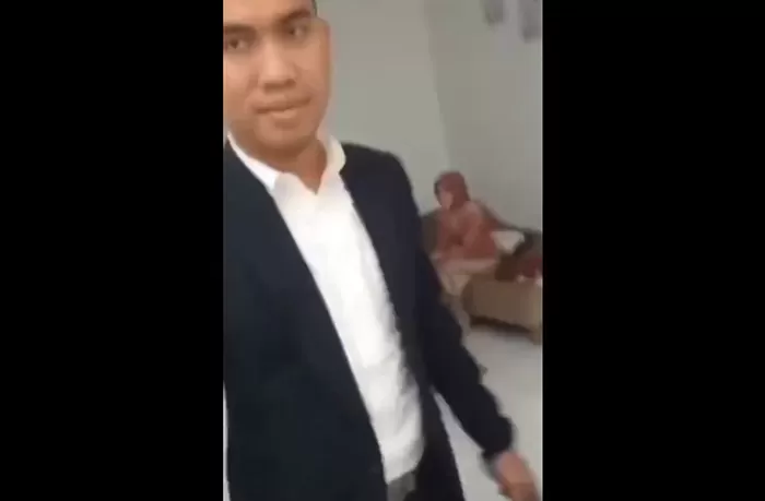 Seorang Istri Pergoki Suaminya yang Diduga Sedang Melangsungkan Pernikahan dengan Perempuan Lain