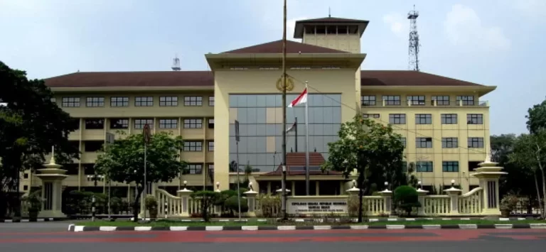 Survei Terbaru Indikator Politik di Indonesia Sebut 76,4 Persen Publik Percaya Ke Polri