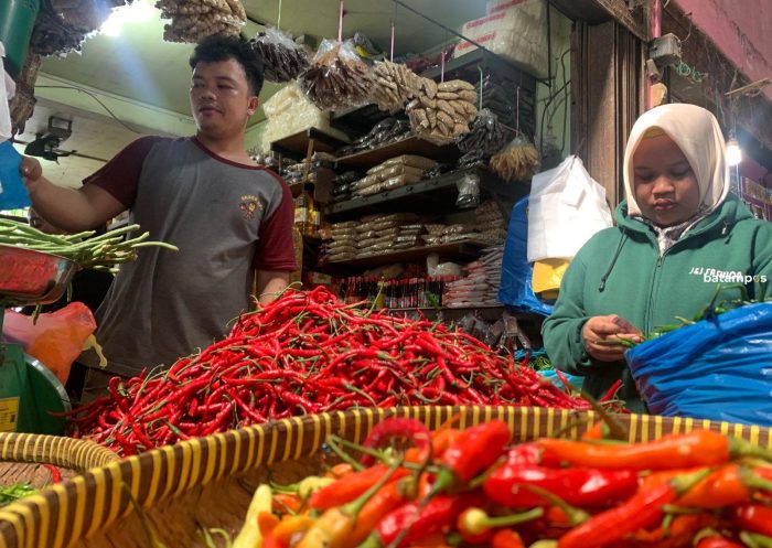 Harga Cabai Merah Naik tapi Cabai Rawit Turun