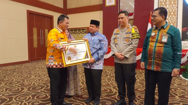 Kanwil Kemenag Kepri Raih Predikat Badan Publik Informatif