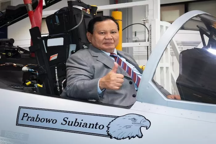 Ke Tuban, Prabowo Bagikan 153 Motor untuk TNI dan Polri