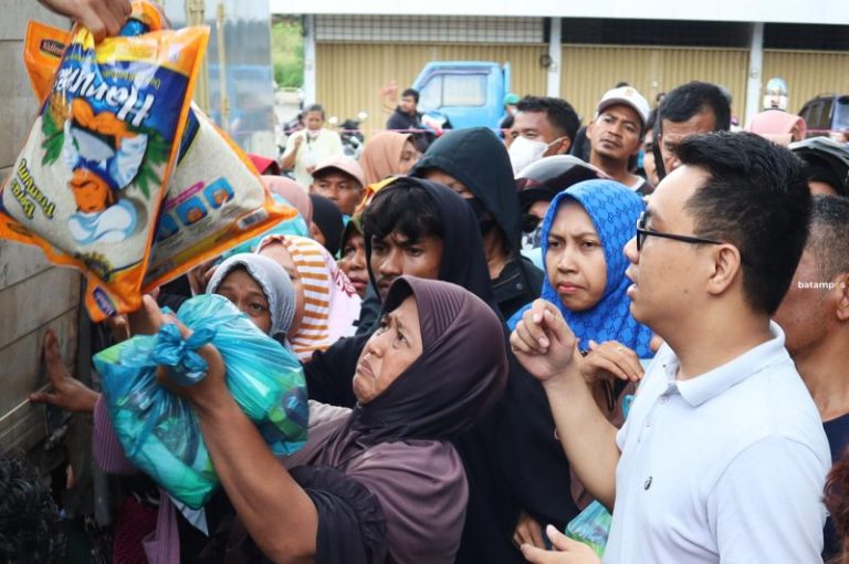 Giliran Warga Batuaji Menerima Paket Sembako Murah Hari Ini, 7.800 Kupon Dibagi ke Masyarakat