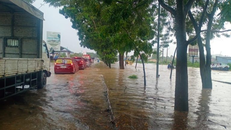 Banjir di Batuaji-Sagulung, Begini Kondisi Arus Lalu Lintas dari Arah Batuaji ke Mukakuning dan Sebaliknya