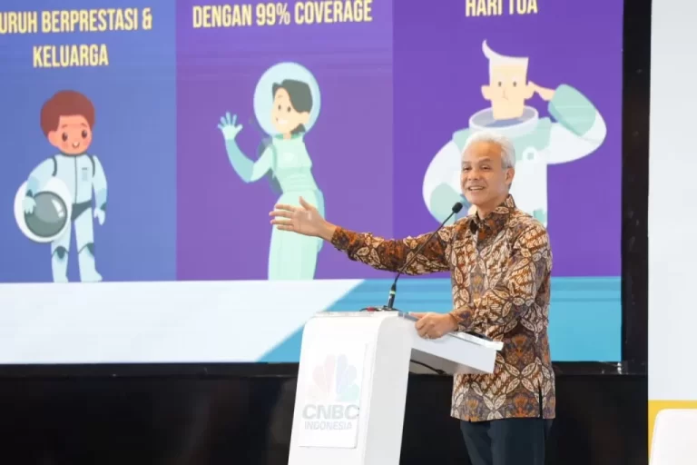 Ganjar Berkomitmen Entaskan Kemiskinan hingga Melalui Pendidikan