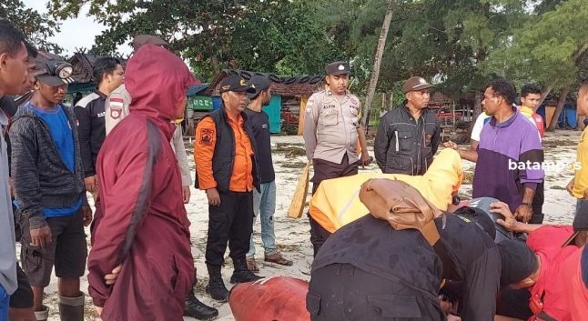 Pencarian Hari Kedua Pekerja Tirta Madu yang Tenggelam di Perairan Malang Rapat Dihentikan Sementara