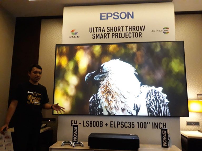 Proyektor Unggulan EPSON hadir di Ajang Pameran IHEAC 2023