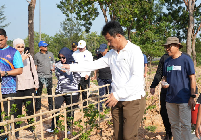 Tanam 1.800 Pohon Jati Mas, Kepala BP Batam : Terus Melaju Wujudkan Batam Baru yang Hijau dan Lestari