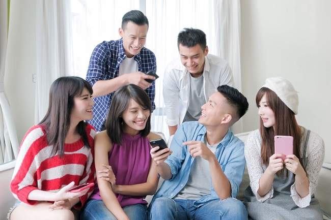 Kamu Termasuk Social Butterfly atau Hanya Senang Bersosialisasi? Ini Ciri-Cirinya