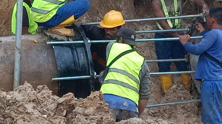 Penyambungan Pipa Depan Kongkow Telah Selesai, Air Akan Kembali Normal Secara Bertahap