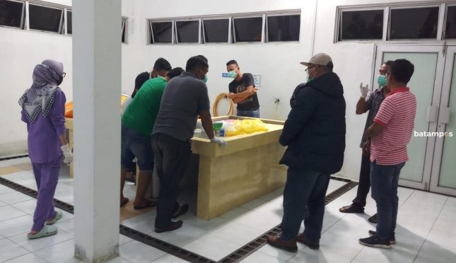 Diduga Sakit Liver, Seorang Warga Ditemukan Meninggal di Perumahan Telaga Surya, Tanjunguban 