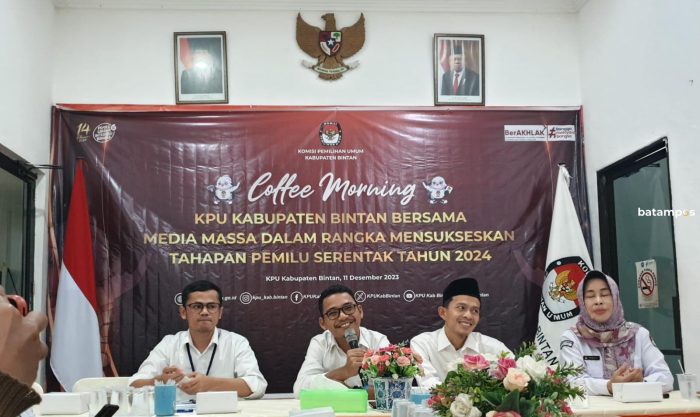 Honor Ketua KPPS sekitar Rp 1,2 Juta, sedangkan Anggota KPPS Rp 1,1 Juta