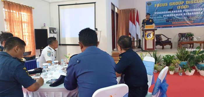 Pangkalan PLP Tanjunguban Bahas Penanggulangan Pencemaran dan Pemadam Kebakaran di Laut