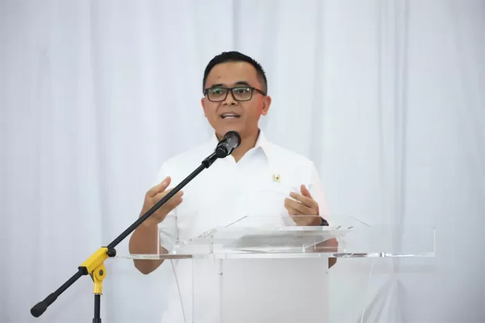 Sampaikan Rencana Rekrutmen CASN 2024 ke Presiden, Menteri PANRB: Guru Honorer di 3T Bisa Diakomodasi jadi PPPK
