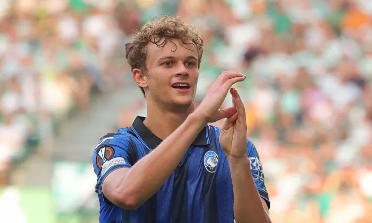 Krisis Bek, Real Madrid Incar Talenta Muda Atalanta dan Timnas Italia