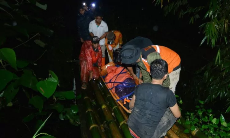 Pendaki Alami Luka Bakar dan Patah Tulang